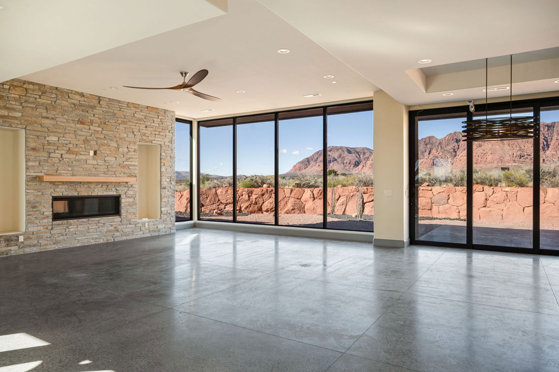 The Cliffs at Entrada Dining and main living room view
